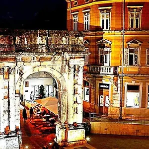 Apartment Delas, Pjescana Uvala