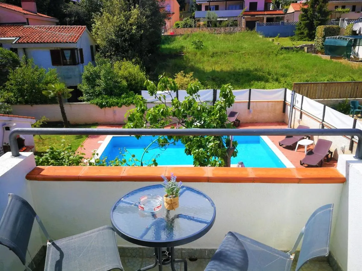 Apartments Bilic With Garden & Swimming Pool - 50M From The Beach Pjescana Uvala Croatia