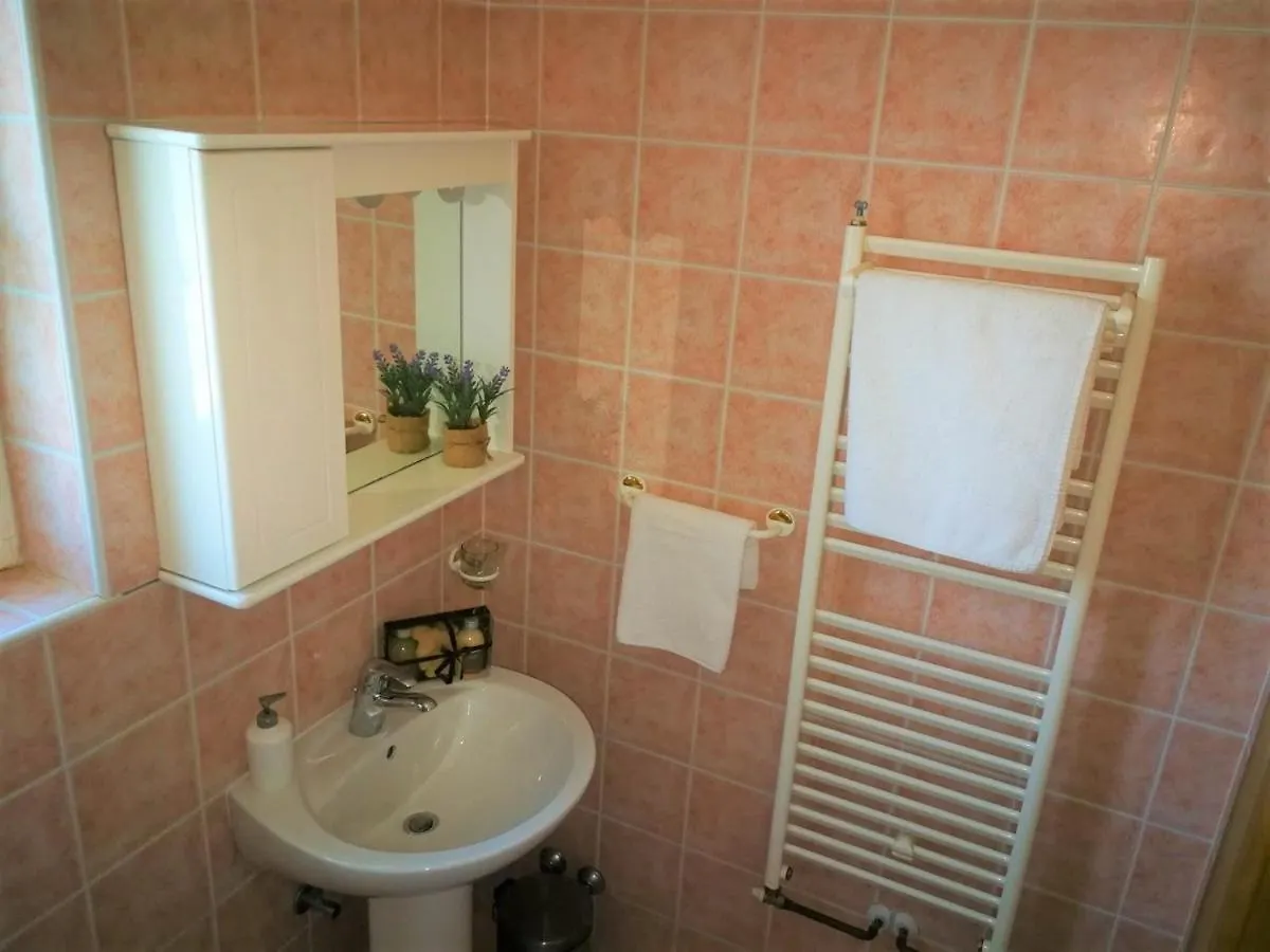 Apartments Bilic With Garden & Swimming Pool - 50M From The Beach Pjescana Uvala